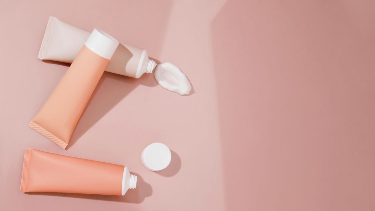 Key Advantages of Working with an OEM Cosmetic Packaging Supplier in China