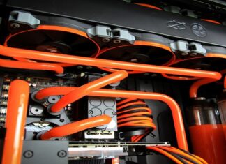 Water cooling vs. heat sinks