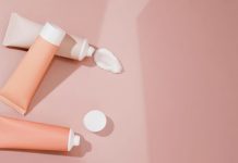 Key Advantages of Working with an OEM Cosmetic Packaging Supplier in China